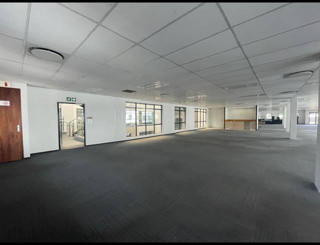 566M² OFFICE TO LET IN RIVONIA